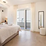 Villa Luxury Sea View - *