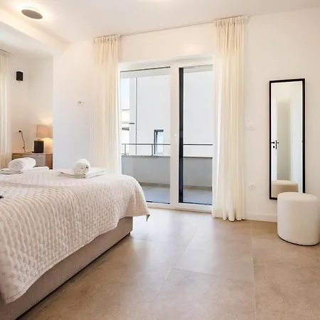 Villa Luxury Sea View - *