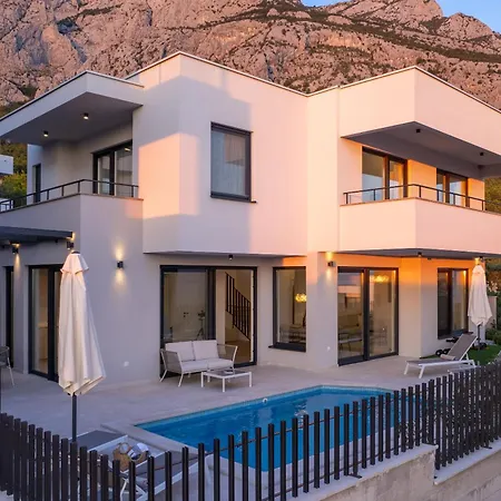 Luxury Sea View - Villa *